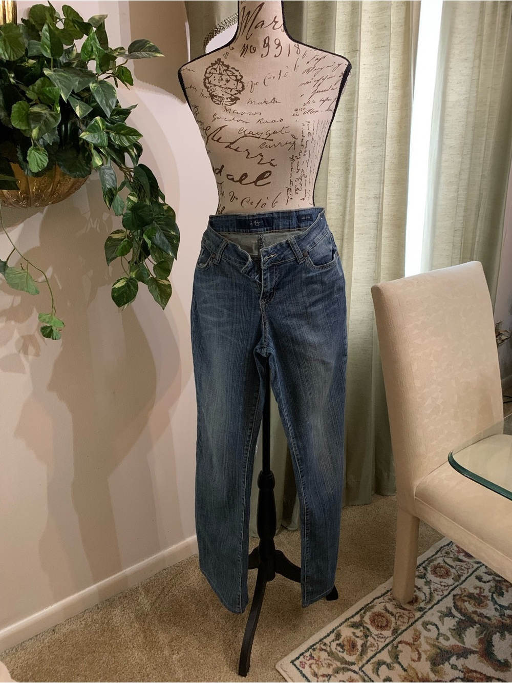 Jessica Simpson Classic Women's Blue Denim Jeans
